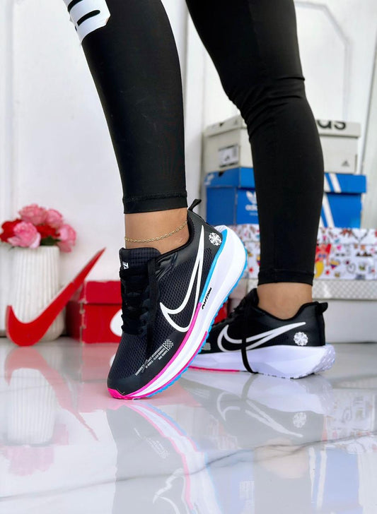 Tenis Nike Letras